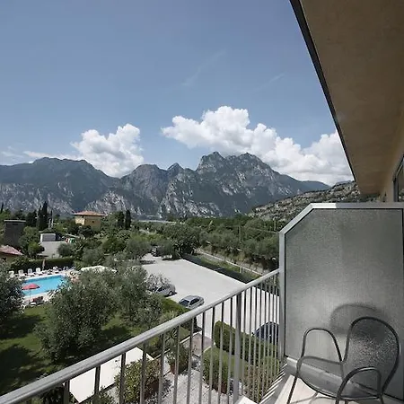 Verde Hotell Torbole Sul Garda